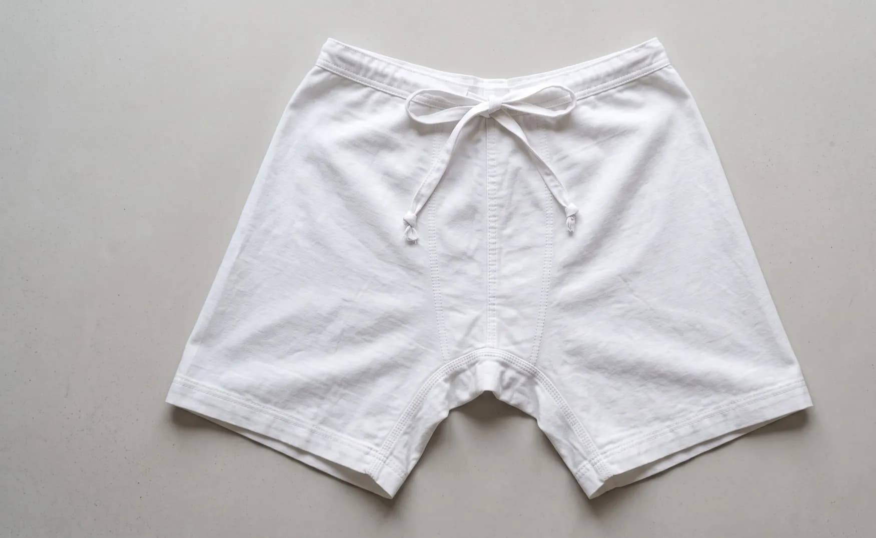 Innerwear with drawstring